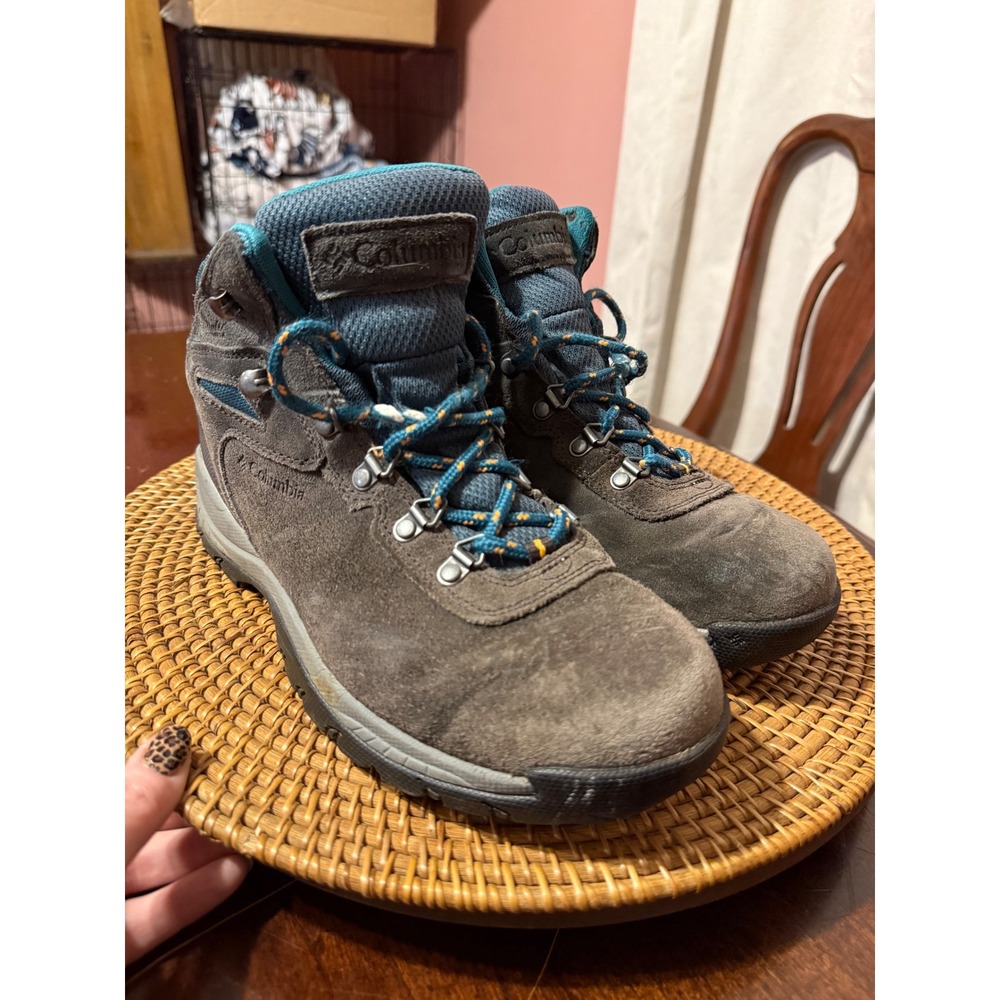 Columbia Newton Ridge Plus Womens Hiking Boots Grey Teal 9 1718901053